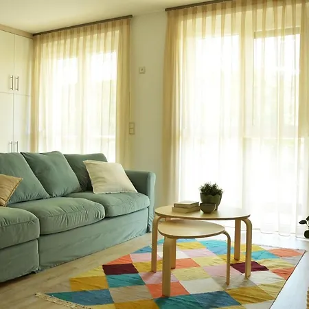 Lelle アパート バラトンレッレ